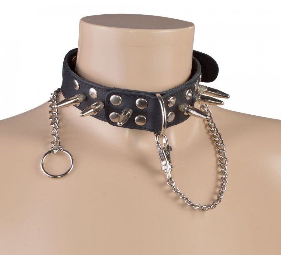 Чёрный кожаный ошейник с шипами и велюровой подкладкой
