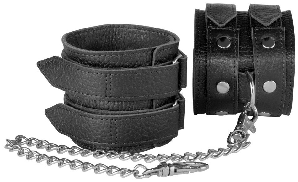 Чёрные кожаные оковы