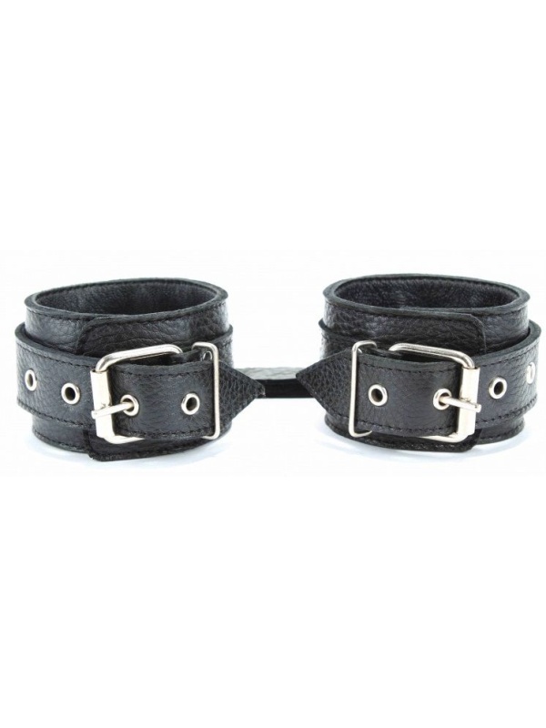 Черные кожаные наручники с пряжкой