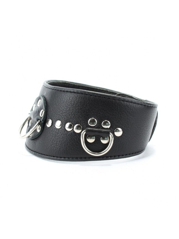 Чёрный кожаный ошейник с полукольцами и клёпками