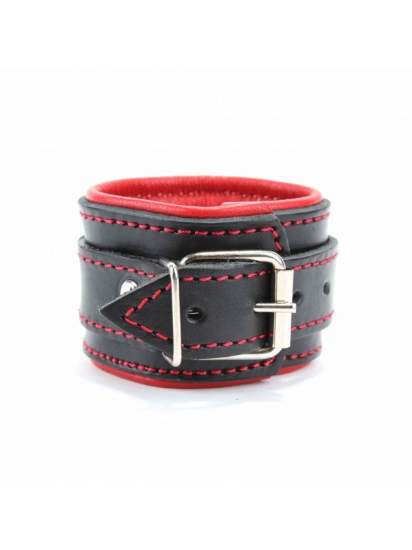 Черные оковы с красным подкладом