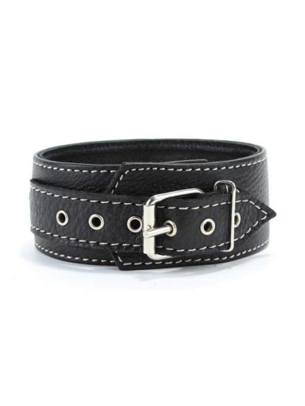 Черный кожаный ошейник с полукольцом для поводка