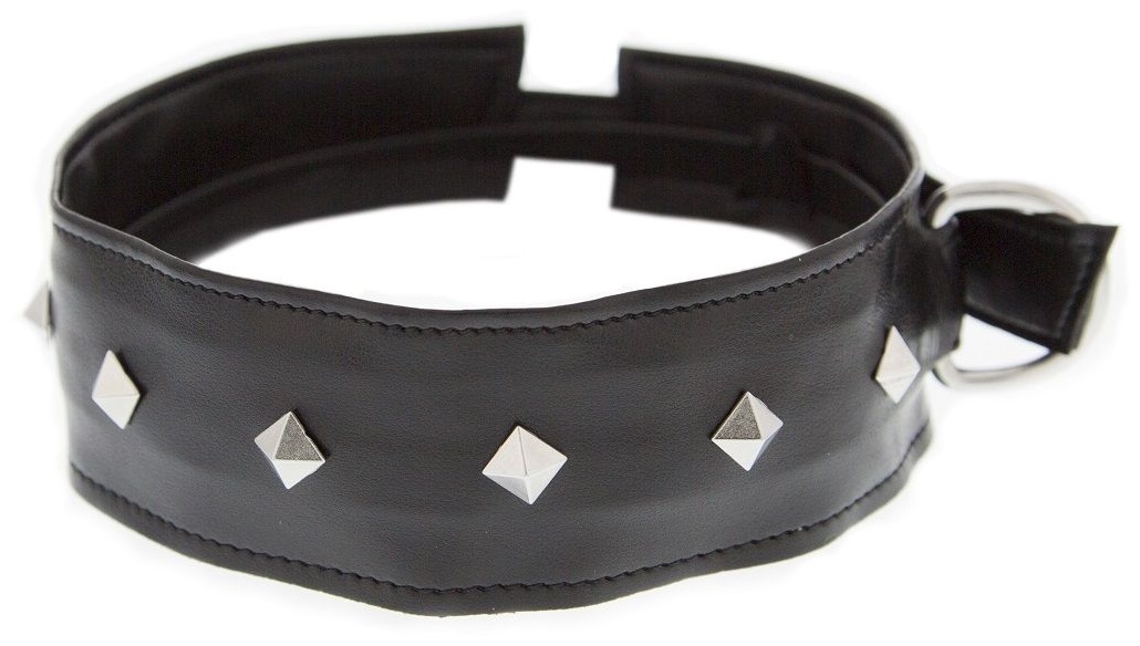 Полиуретановый ошейник с пуклями Collar with Studs