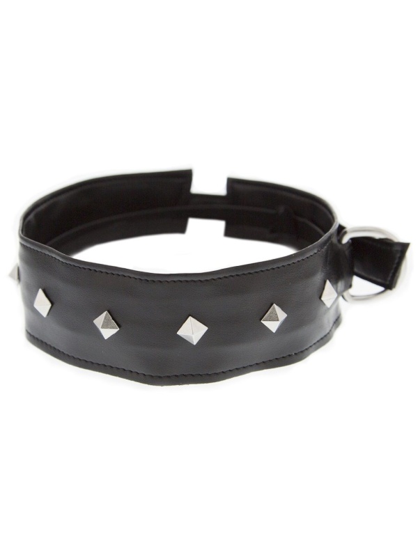 Полиуретановый ошейник с пуклями Collar with Studs