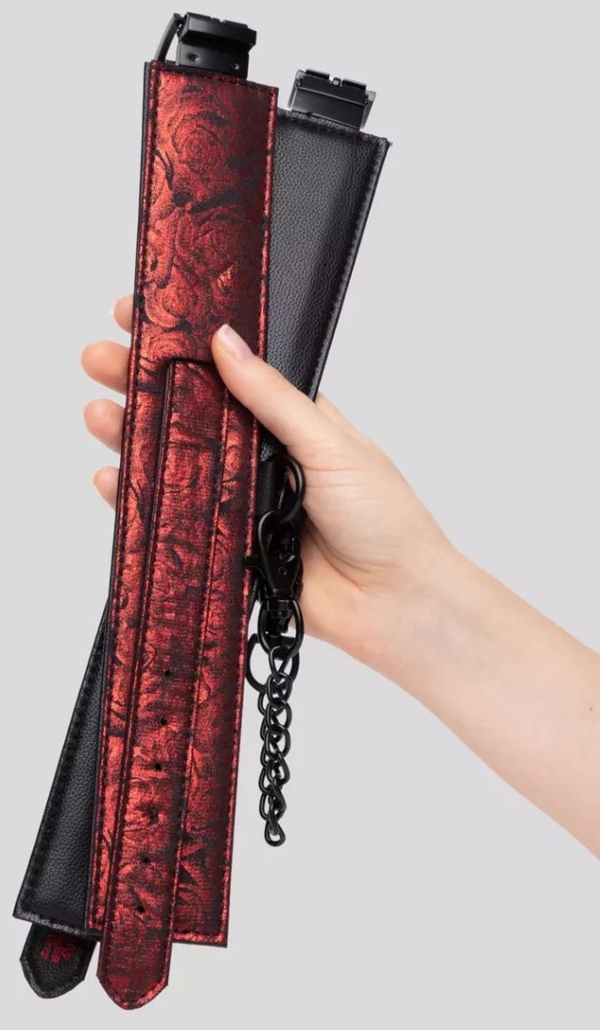 Красно-черные оковы Reversible Faux Leather Ankle Cuffs