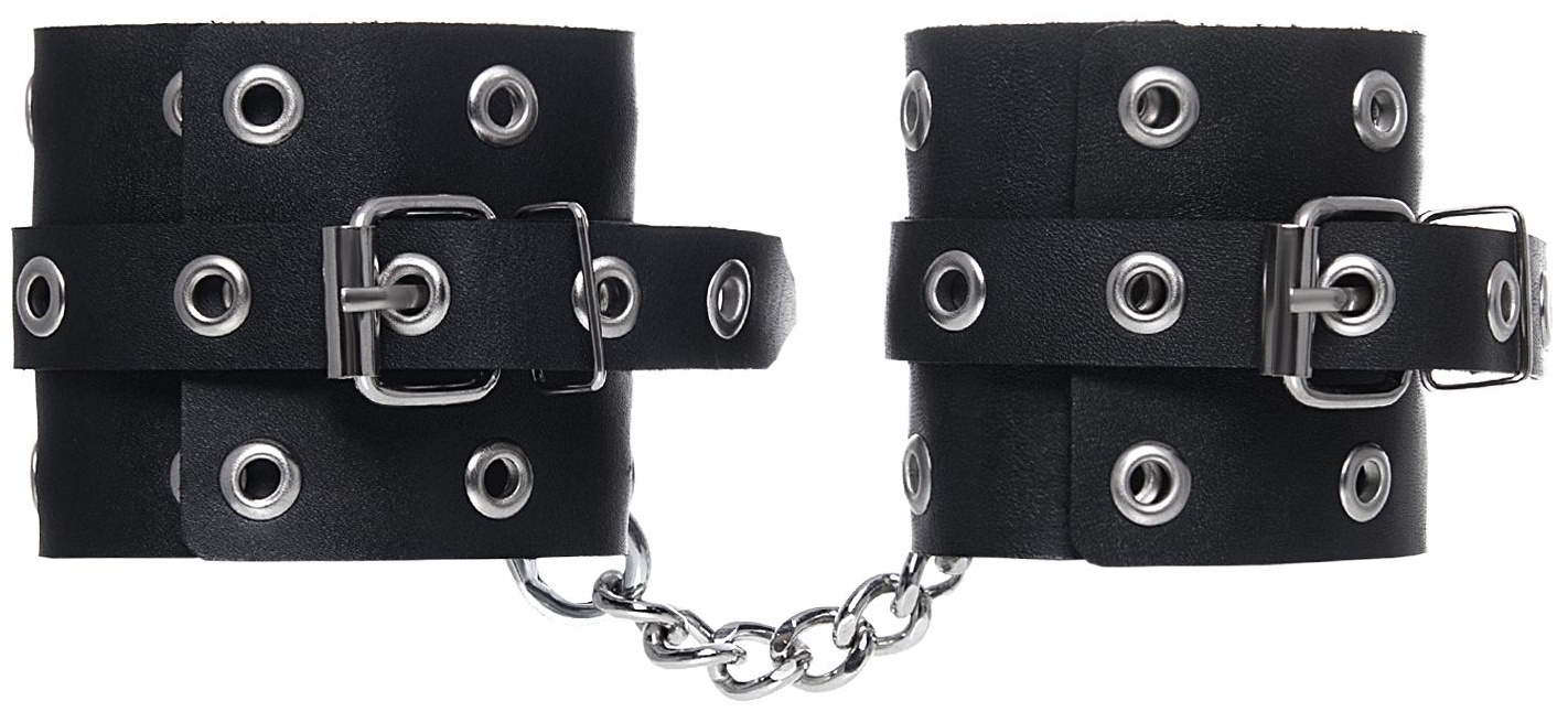 Черные кожаные однослойные наручники с люверсами