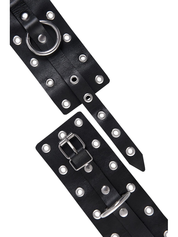 Черные кожаные однослойные наручники с люверсами