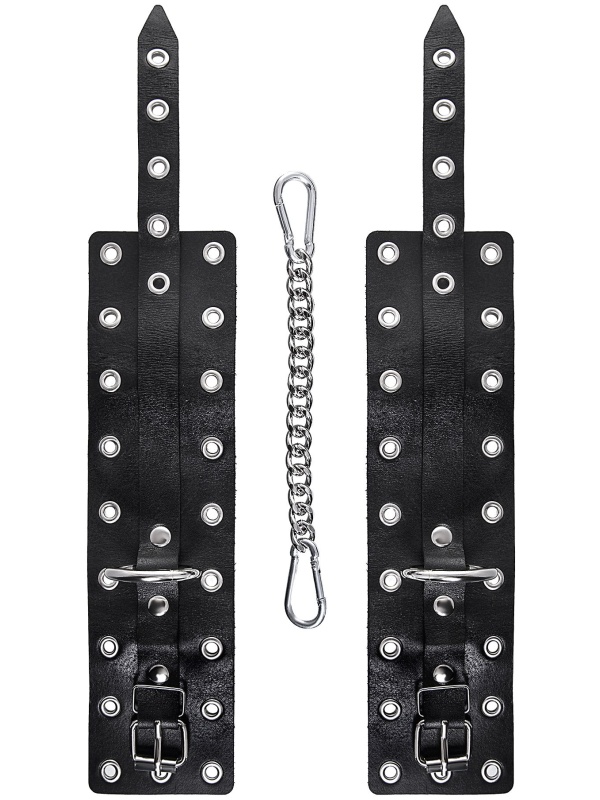 Черные кожаные однослойные оковы с люверсами