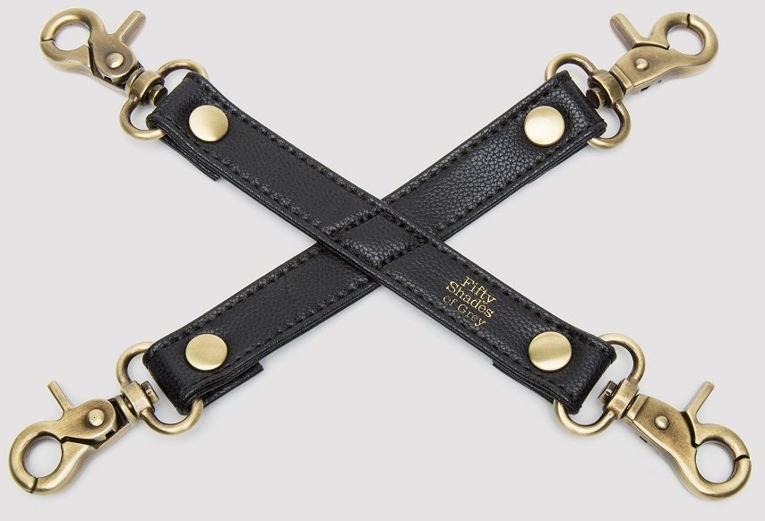 Черный фиксатор для манжет Bound to You Faux Leather Hogtie