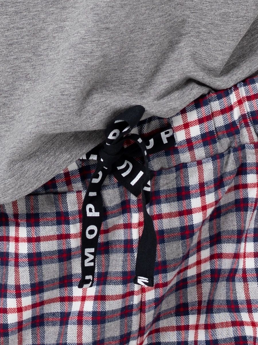 Уютный пижамный комплект с маской