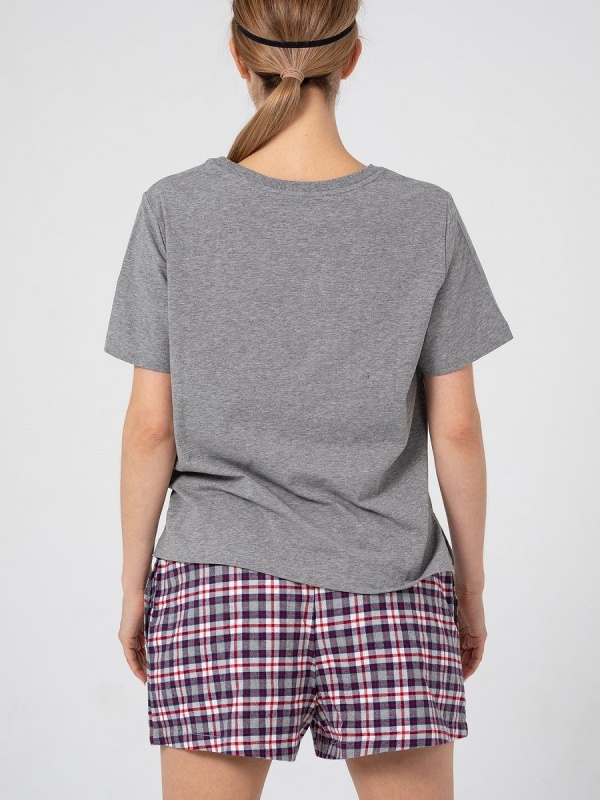 Уютный пижамный комплект с маской