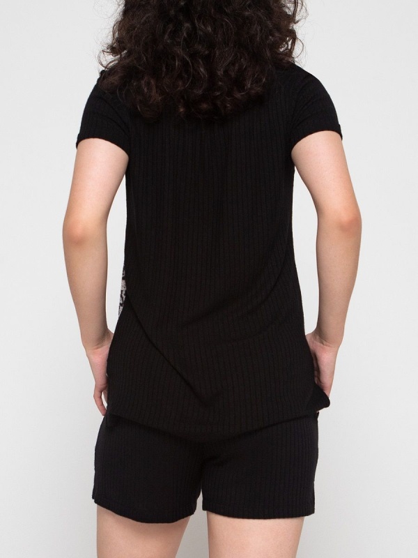 Женская пижама с анималистическим принтом