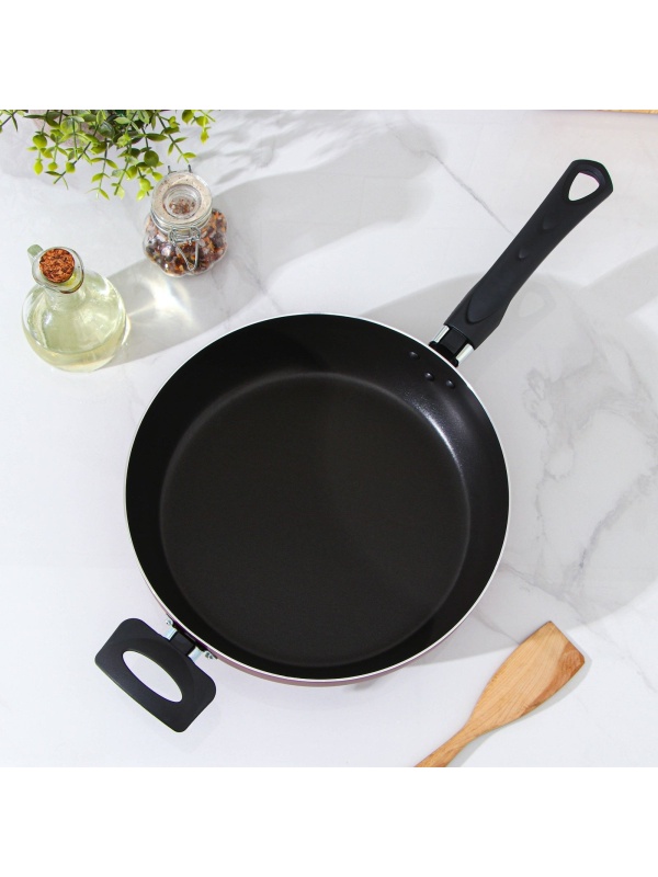 Сковорода Доляна Promo, d=26 см, пластиковая ручка, антипригарное покрытие, цвет бордовый_