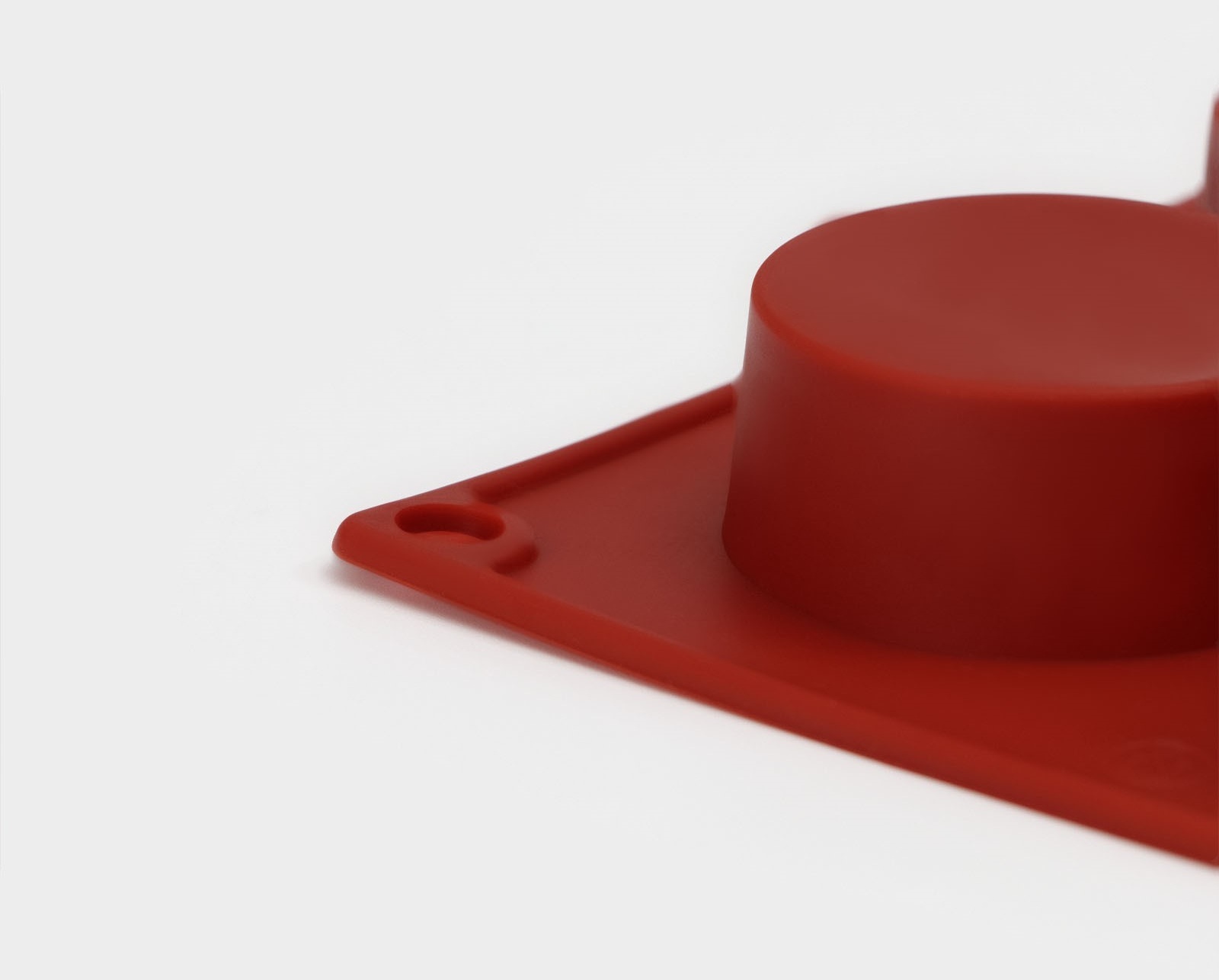 Форма для выпечки Доляна «Фигуры.Круг», силикон, 29×17×2 см, 15 ячеек (d=4,2 см), цвет МИКС