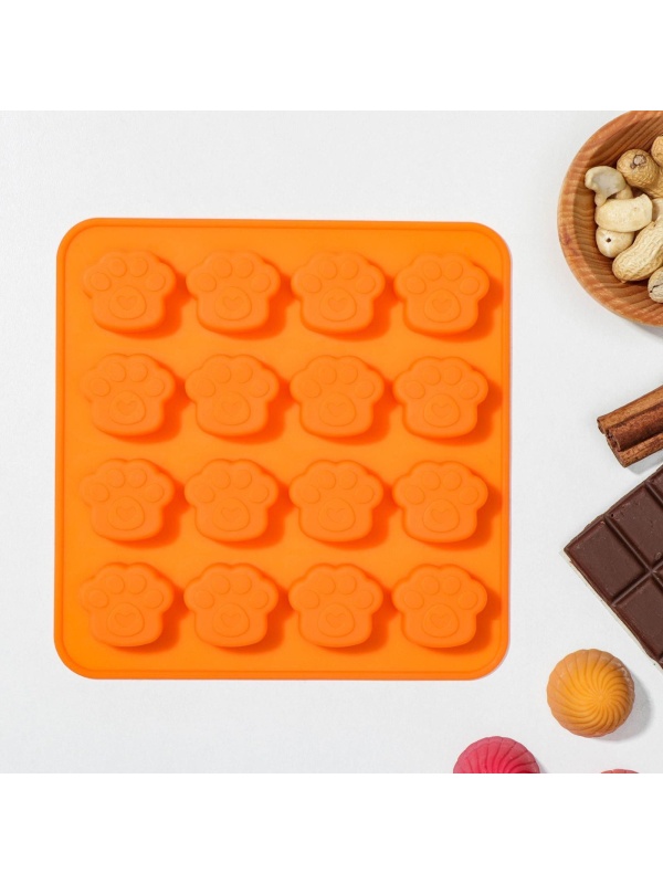 Форма для украшений Доляна «Лапки», силикон, 16×15,5 см, 16 ячеек (3×2,7×0,5 см), цвет МИКС