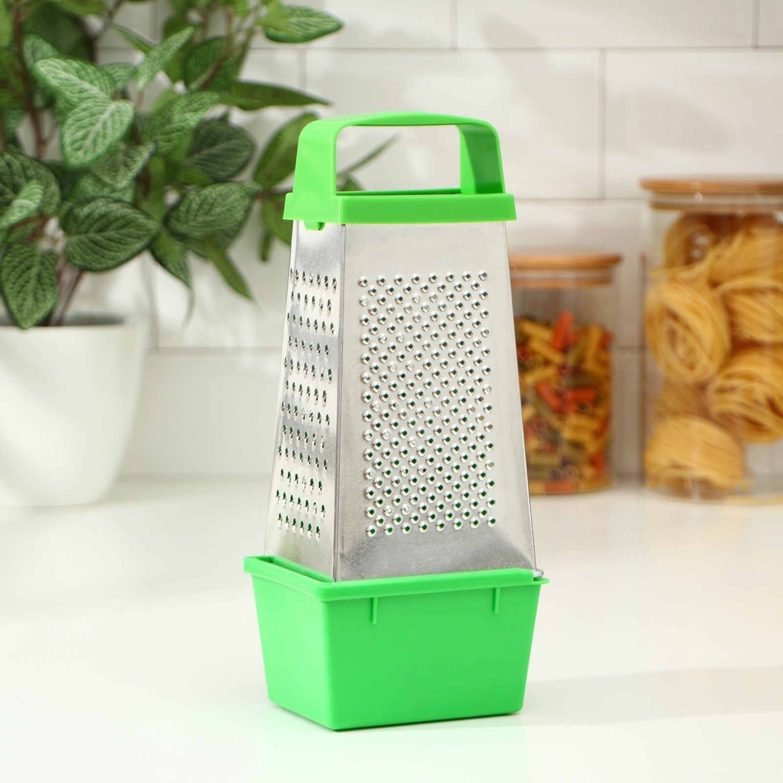 Тёрка «Универсал» с 4 гранями и контейнером