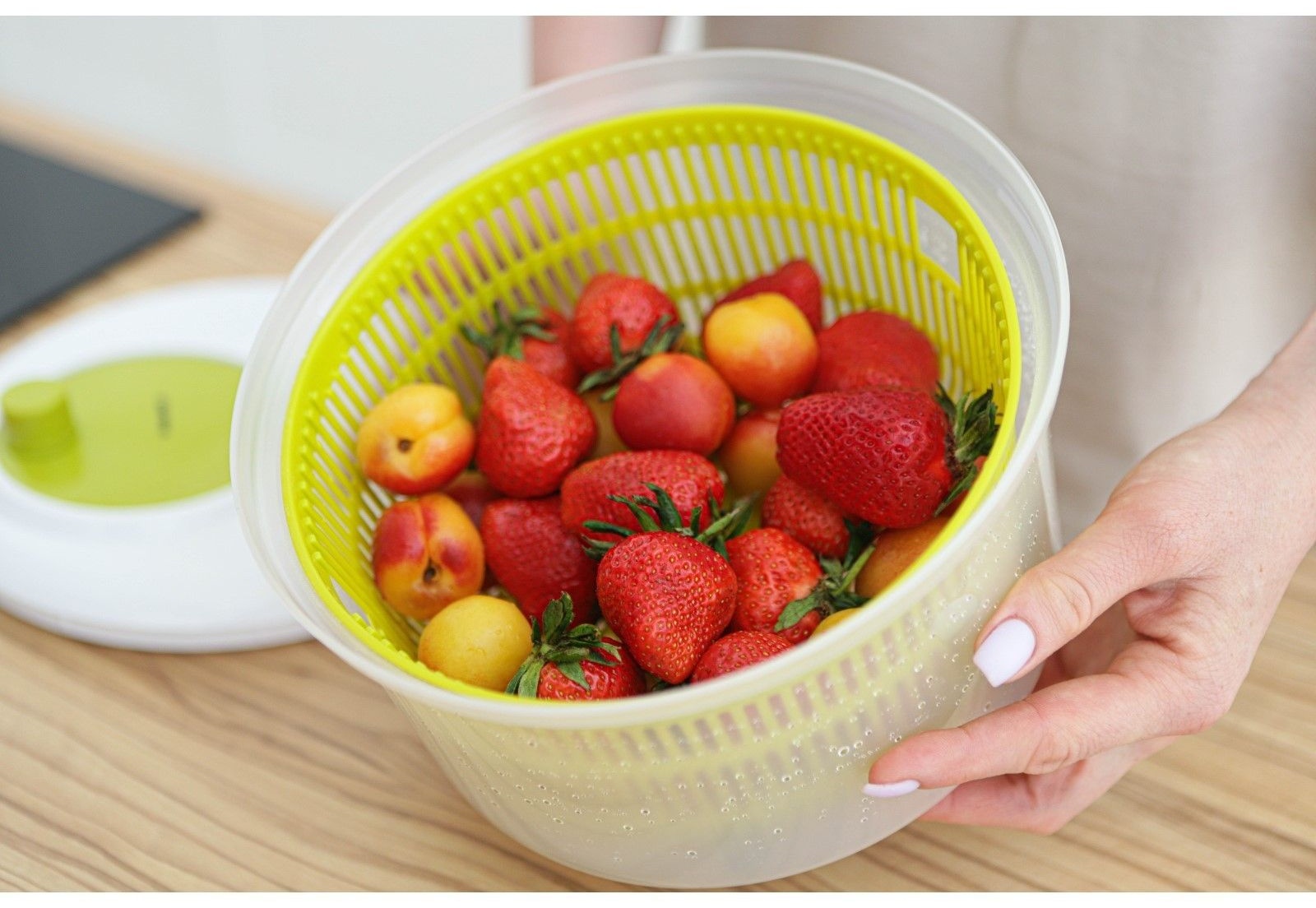 Центрифуга для сушки зелени Доляна Fresh cook, 3,7 л, пластик, цвет бело-зелёный