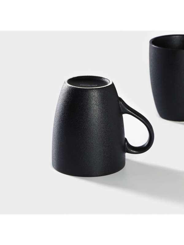 Кружка фарфоровая Magistro Carbon, 380 мл, цвет чёрный