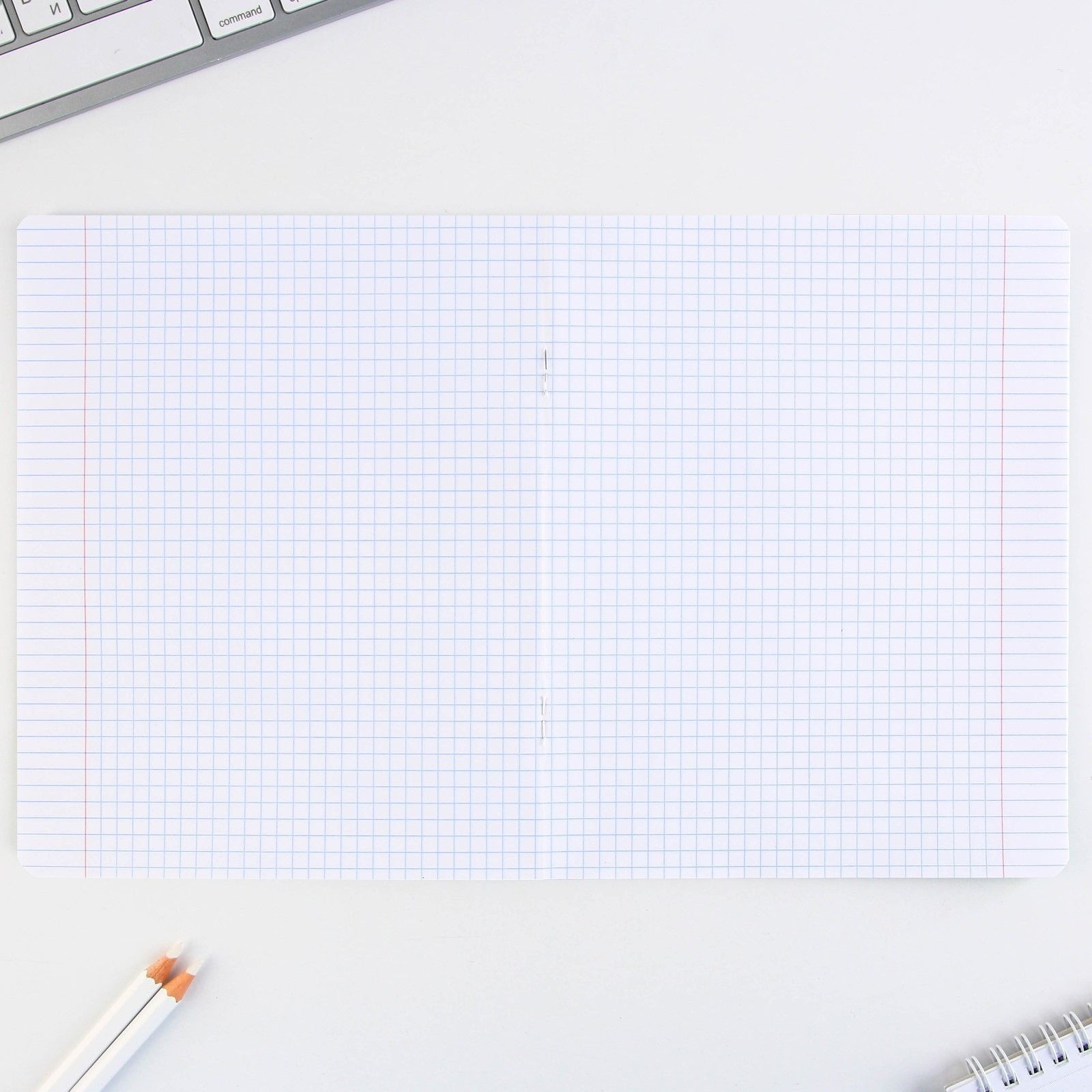 Тетрадь в клетку 18 листов А5, на скрепке «1 сентября: Смайлы», 5 видов МИКС, белизна 96% .