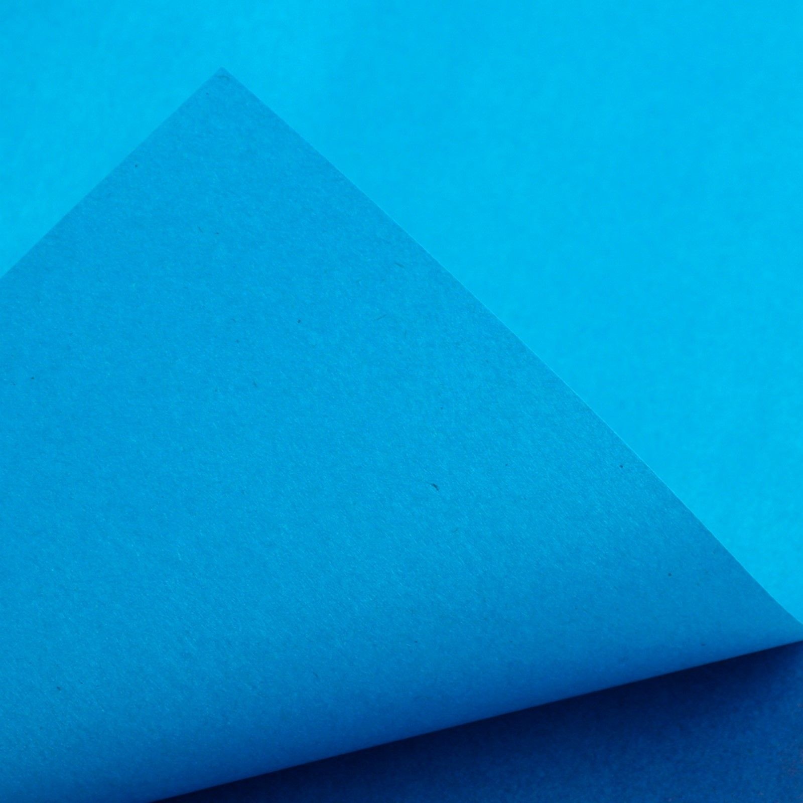 Бумага цветная, А4, 16 листов, 8 цветов, немелованная, двустороняя, на скрепке, 48 г/м², Маша и Медведь