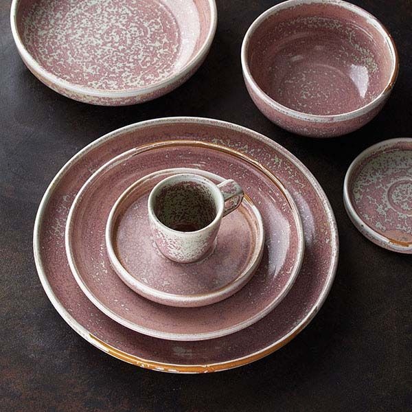 Розовое фарфоровое блюдце «Пион» (диаметр 13,5 см)