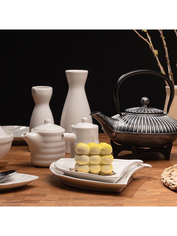 Белый фарфоровый соусник-бутылка «Кунстверк» (объем 150 мл.)