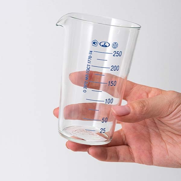 Стеклянная мензурка (объем 250 мл.)