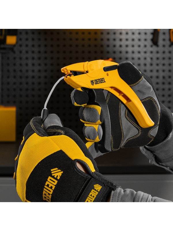 Щипцы для зачистки электропроводов, сечением 0,2-6 мм2, функция обрезания проводов Denzel