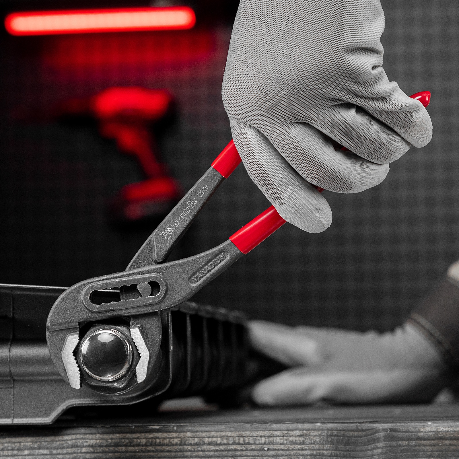 Клещи переставные 300 мм, хром-ванадий, обливные рукоятки Matrix