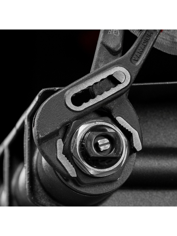 Клещи переставные 180 мм, хром-ванадий, обливные рукоятки Matrix