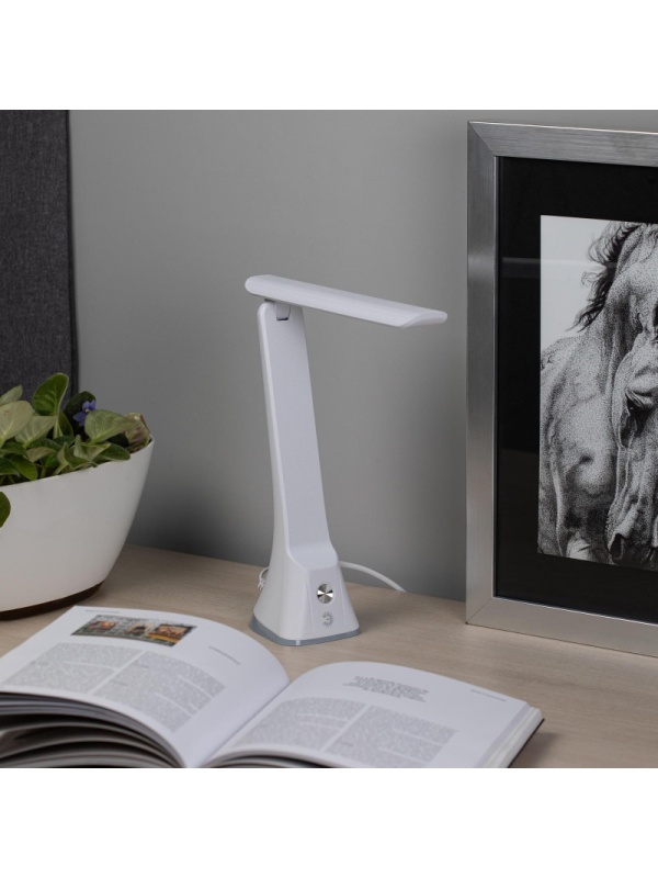 Светильник настольный ЭРА NLED-503-11W-W светодиодный белый