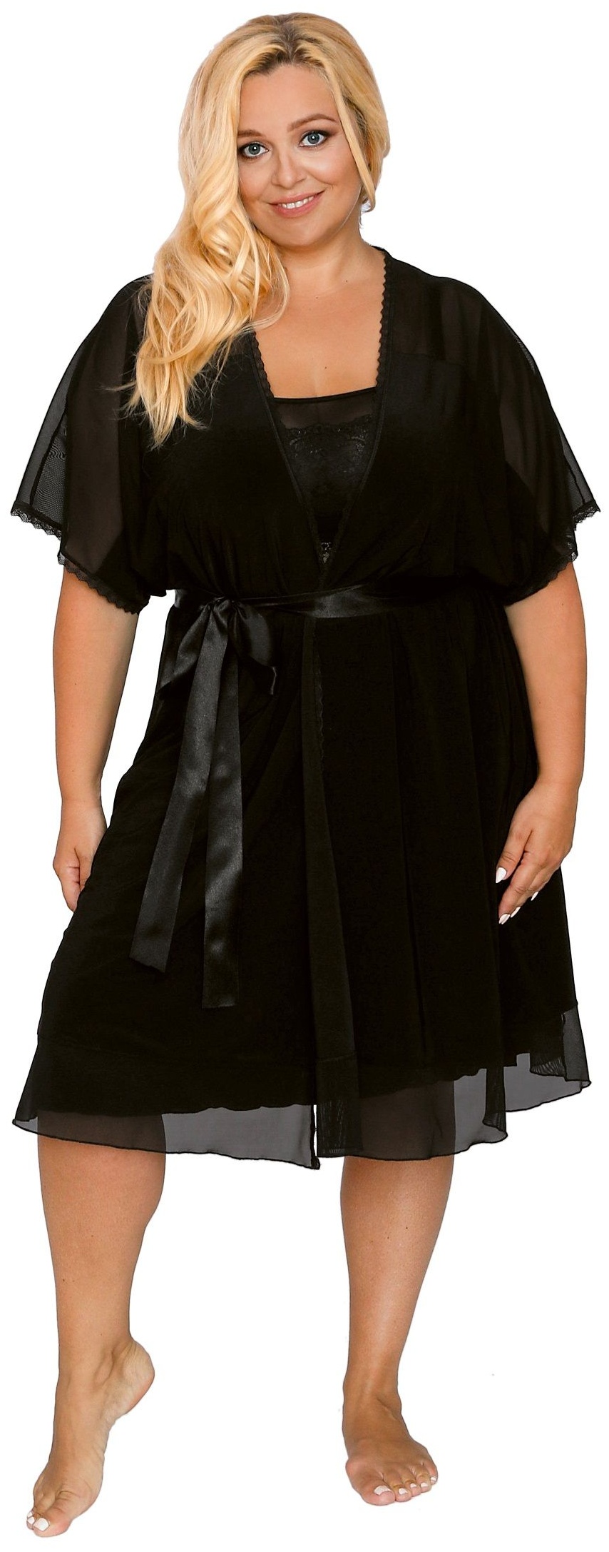 Пеньюар с короткими рукавами и атласным поясом