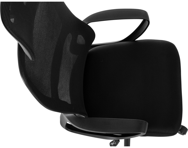 Кресло VB_Бюрократ Wise черный сетка/ткань с подголов