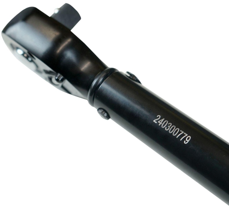 Ключ динамометрический с набором головок 13 пр.1/2 28-210 Нм BERGER BG2370