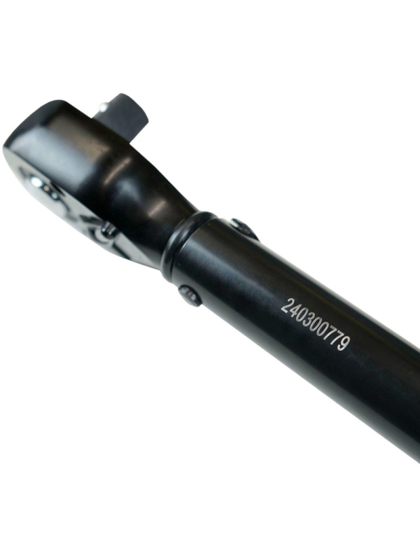 Ключ динамометрический с набором головок 13 пр.1/2 28-210 Нм BERGER BG2370