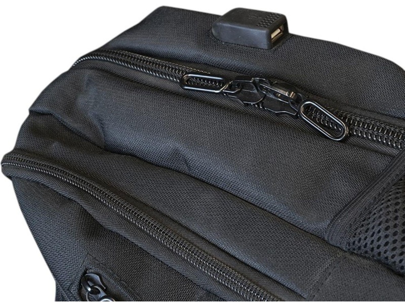 Рюкзак универсальный  BERGER  21л 14 карманов BG1206