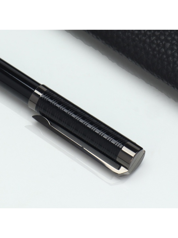 Ручка шариковая синяя паста 0.1 мм, металл рифлёная черный корпус-