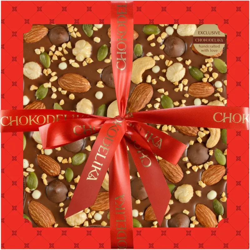 Набор подарочный Шоколад молочный с украшением Ореховый фейерверк
