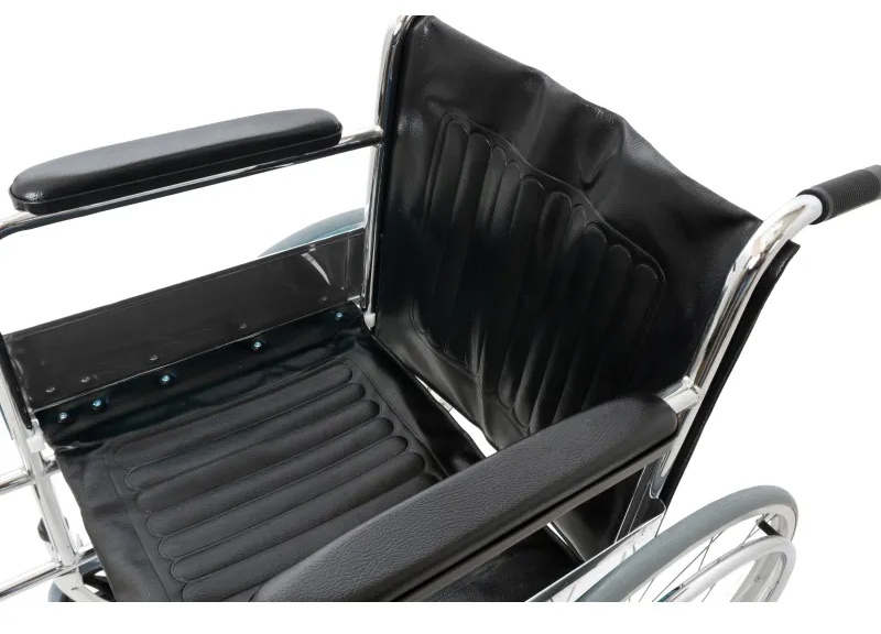 Кресло-коляска , литые колеса, до 110кг, ш.с.46см, Barry A1