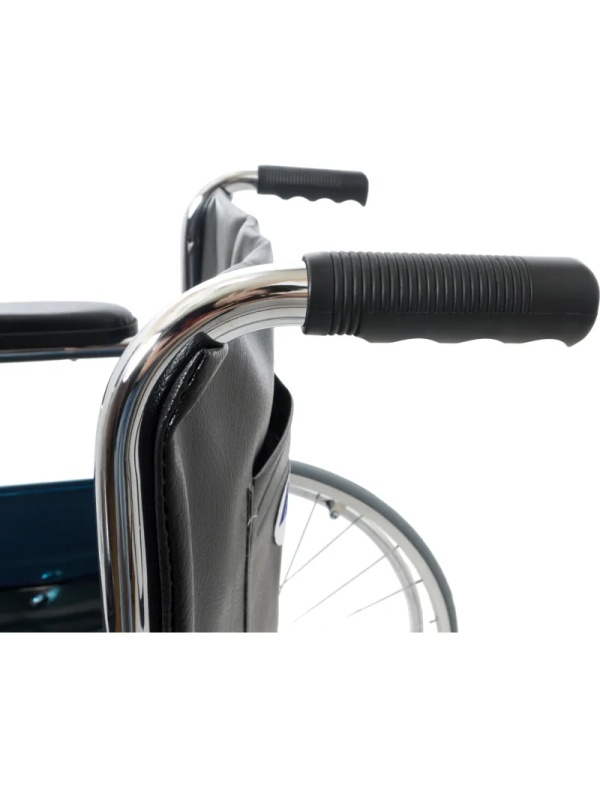 Кресло-коляска , литые колеса, до 110кг, ш.с.46см, Barry A1