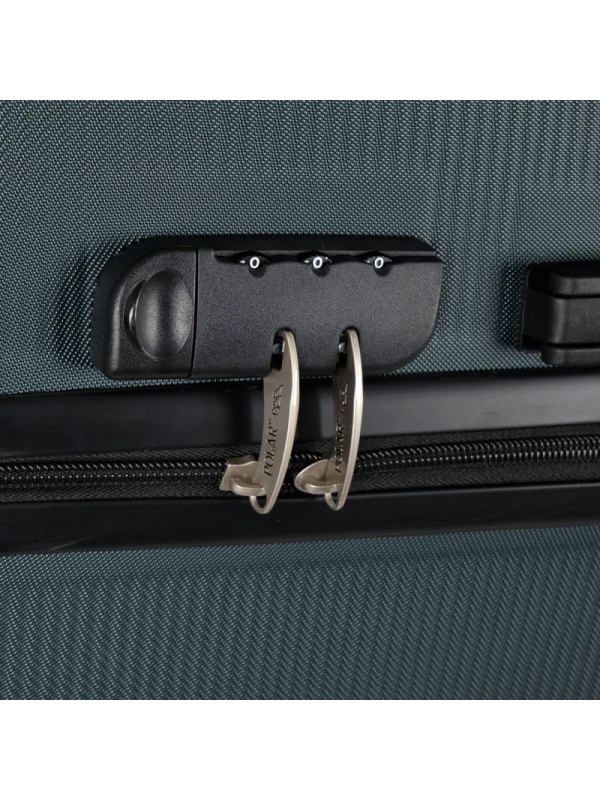 Чемодан Р612 (3-ой) зеленый Green  (24) пластик ABS средний