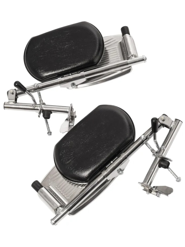 Кресло-каталка , с сан. Осн., литые колеса, ш.с.44см., Barry W2