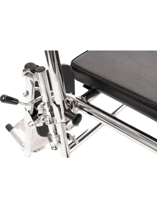 Кресло-каталка , с сан. Осн., литые колеса, ш.с.44см., Barry W2