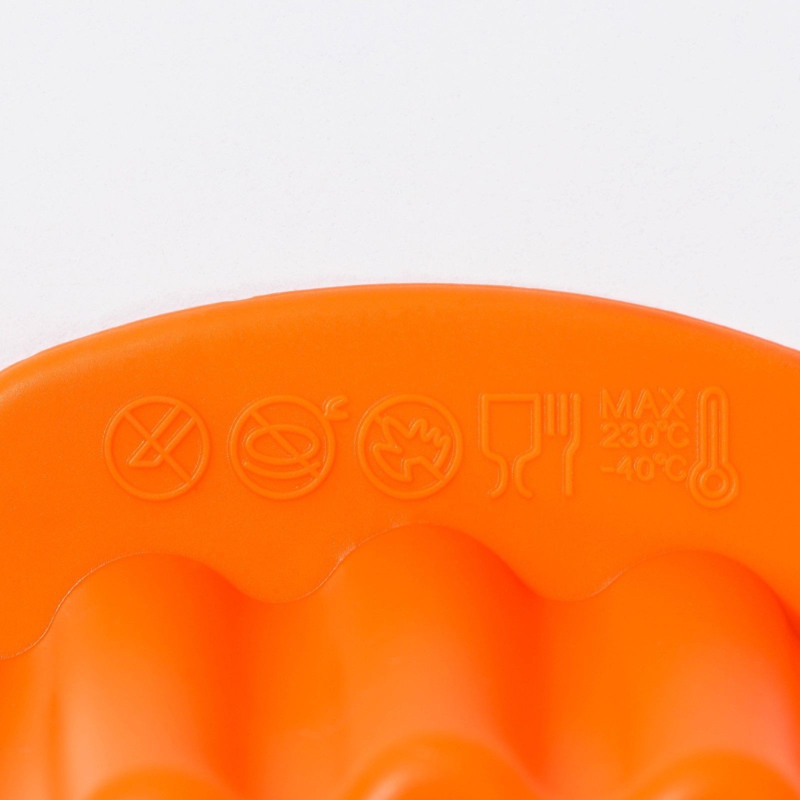 Форма для выпечки Доляна «Рифлёный круг. Звезда», силикон, 29×28 см, с ручками, цвет МИКС