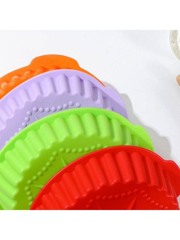 Форма для выпечки Доляна «Рифлёный круг. Звезда», силикон, 29×28 см, с ручками, цвет МИКС